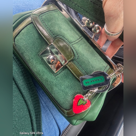 Meet your Posher, Cheri - Picture 8 of 16